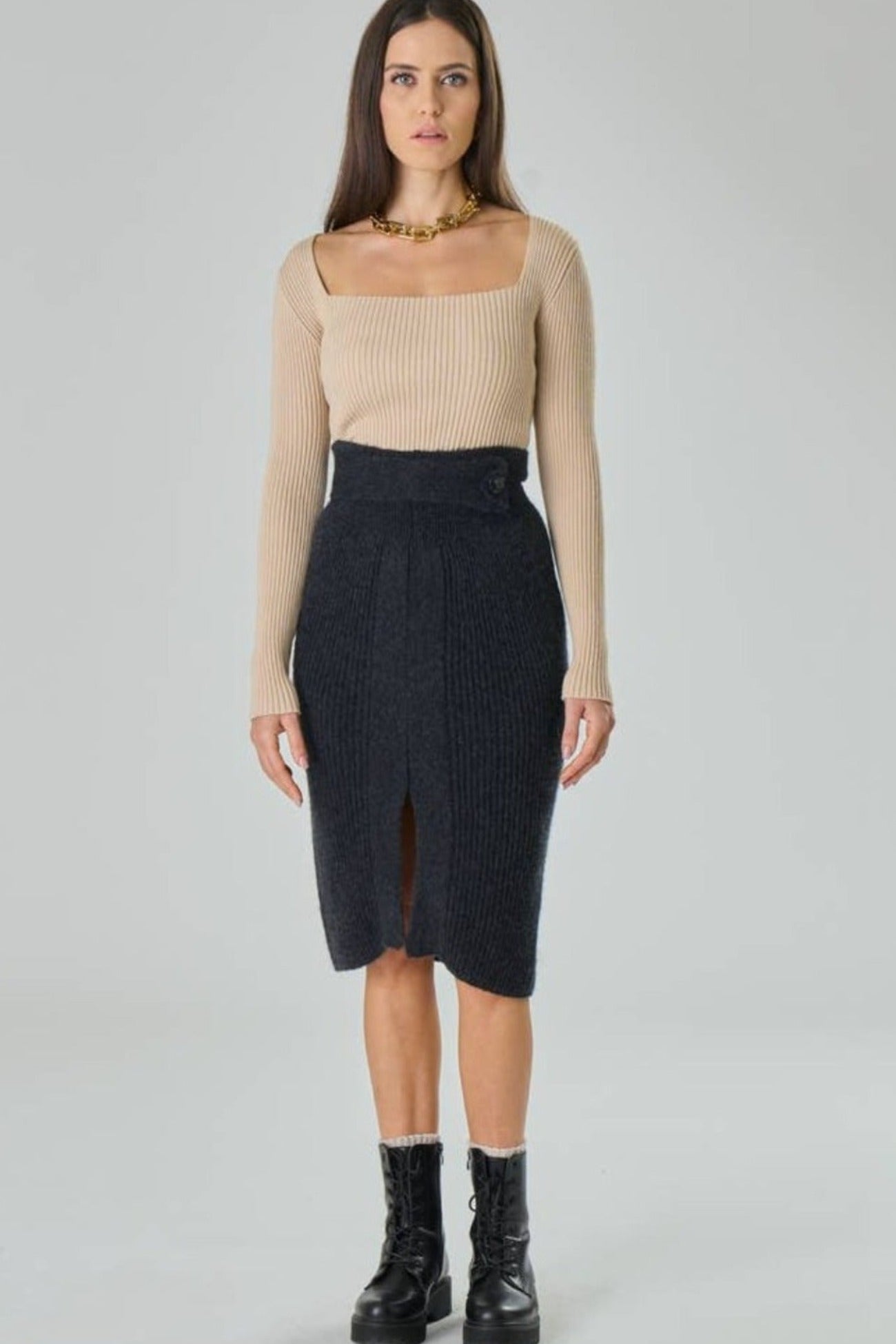 Lounguette skirt with slit in Merino Wool - Chanel 