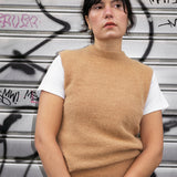 Filippa top smanicato in maglia