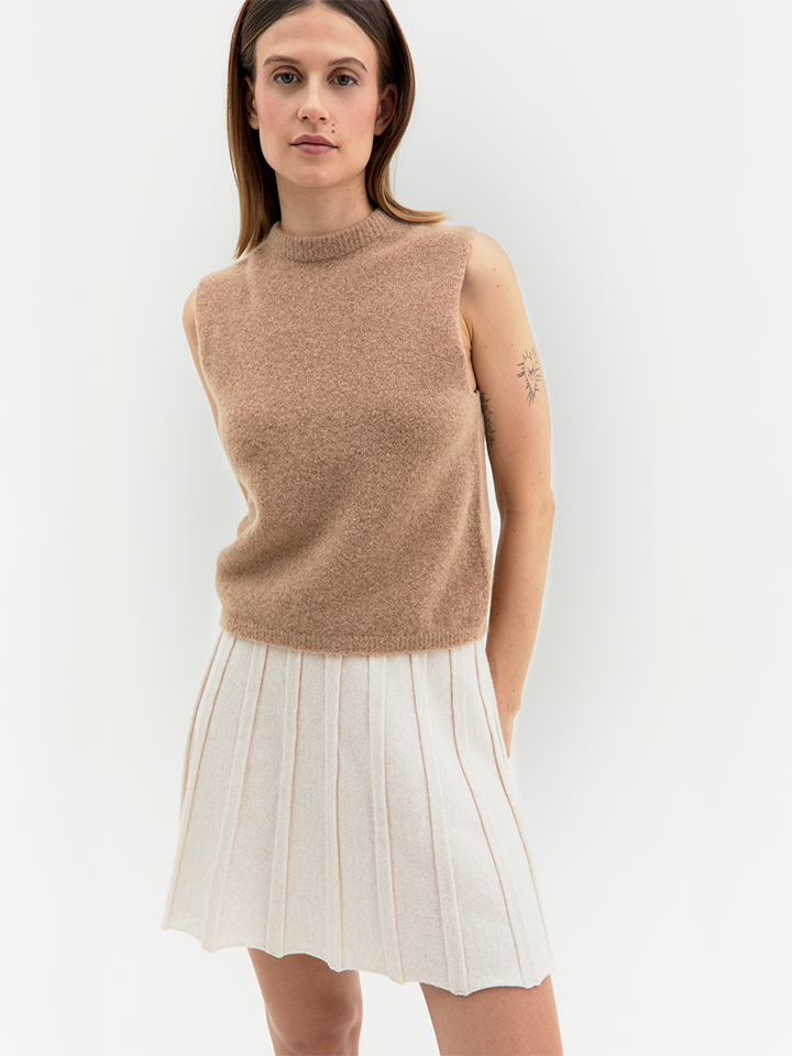 Women’s sleeveless soft knit top